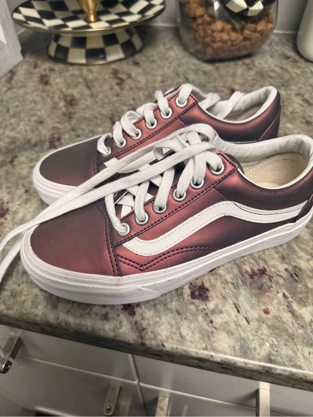 Vans Metallic Maroon Low-Top Sneakers with White Accentsu - Picture 2 of 3